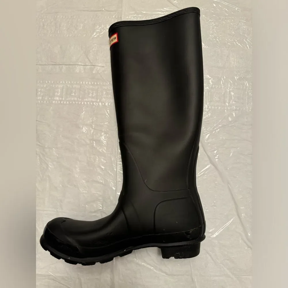 Hunter Women’s Original Tall Waterproof Solid Matte Black Size US 7
